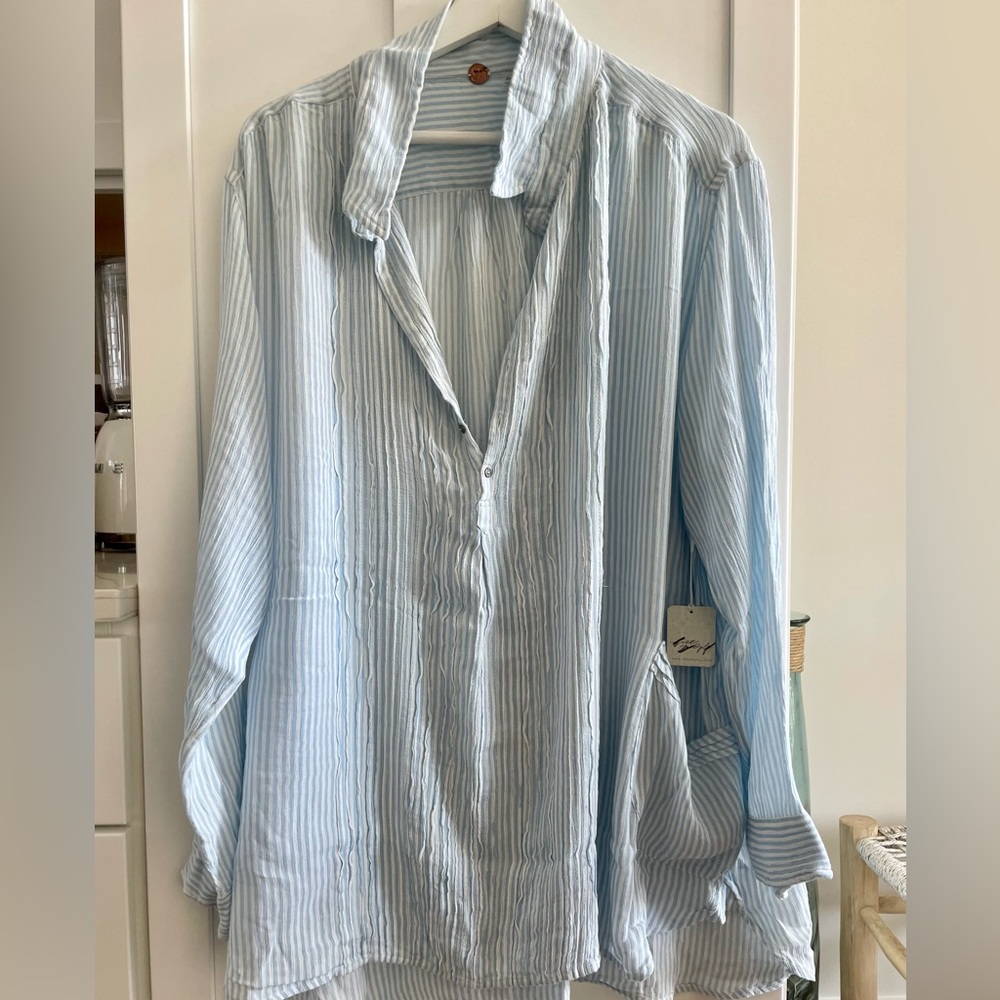 NWT FREE PEOPLE Buttoned Down Blouse